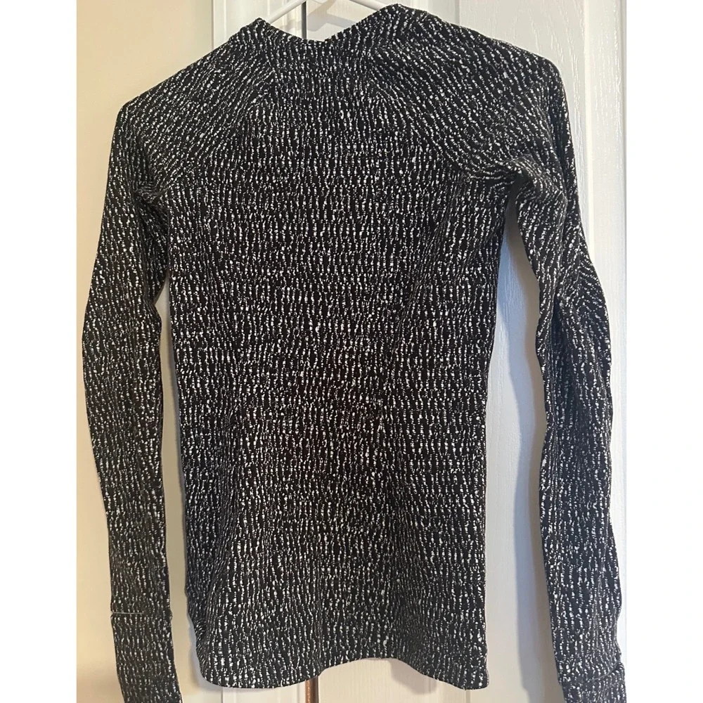 Lululemon Swiftly Tech Long Sleeve Crew Speckled Black White Size‎ 4 LW3CTLS